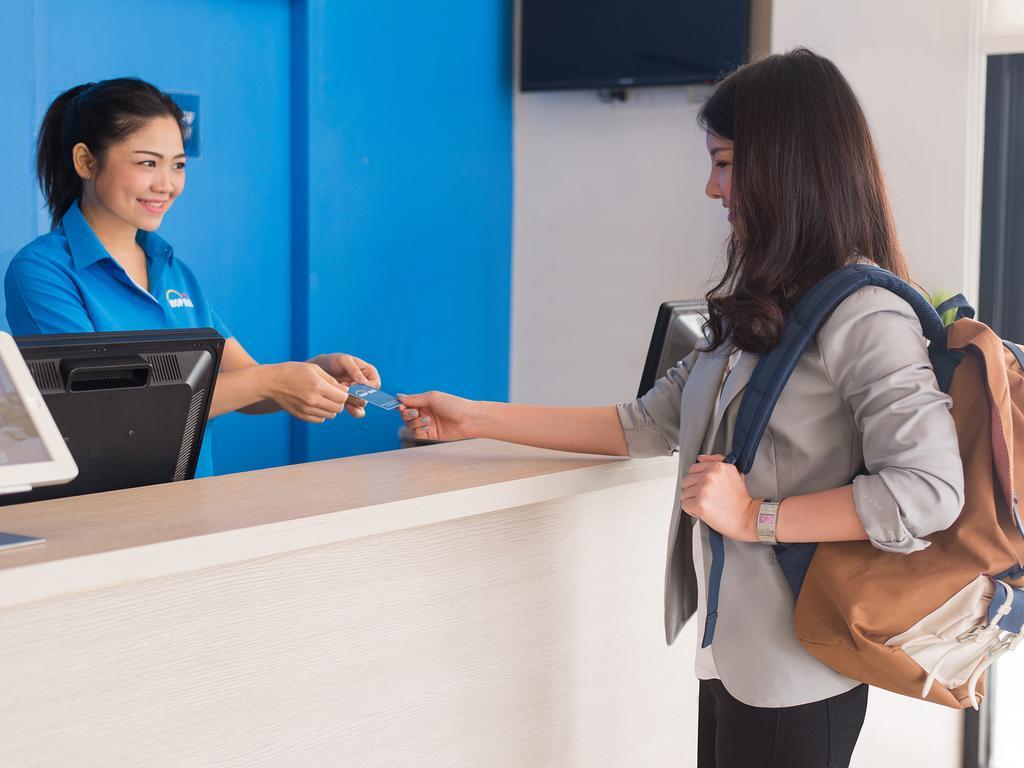 Hop Inn Nong Khai Exteriör bild