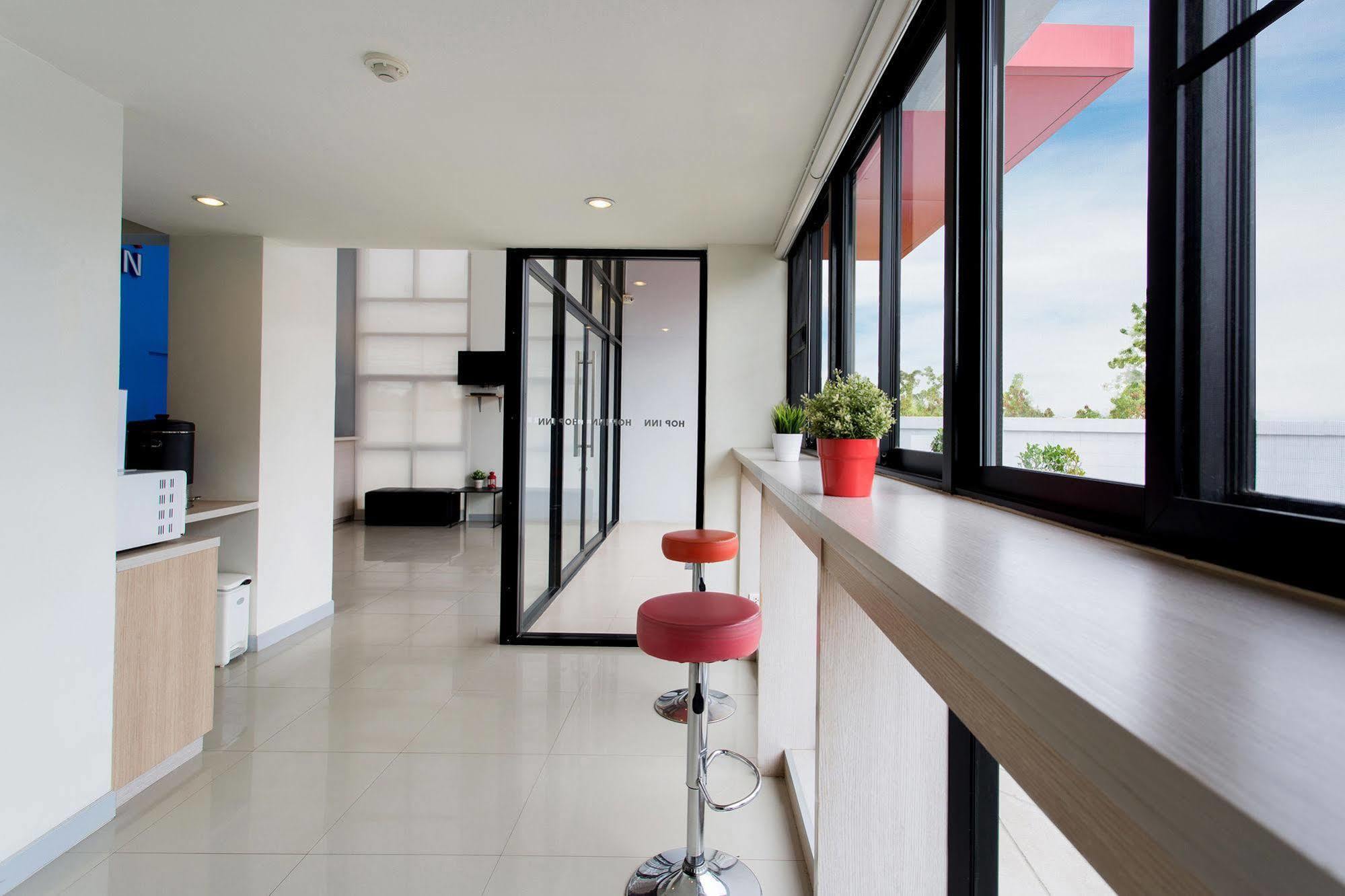 Hop Inn Nong Khai Exteriör bild